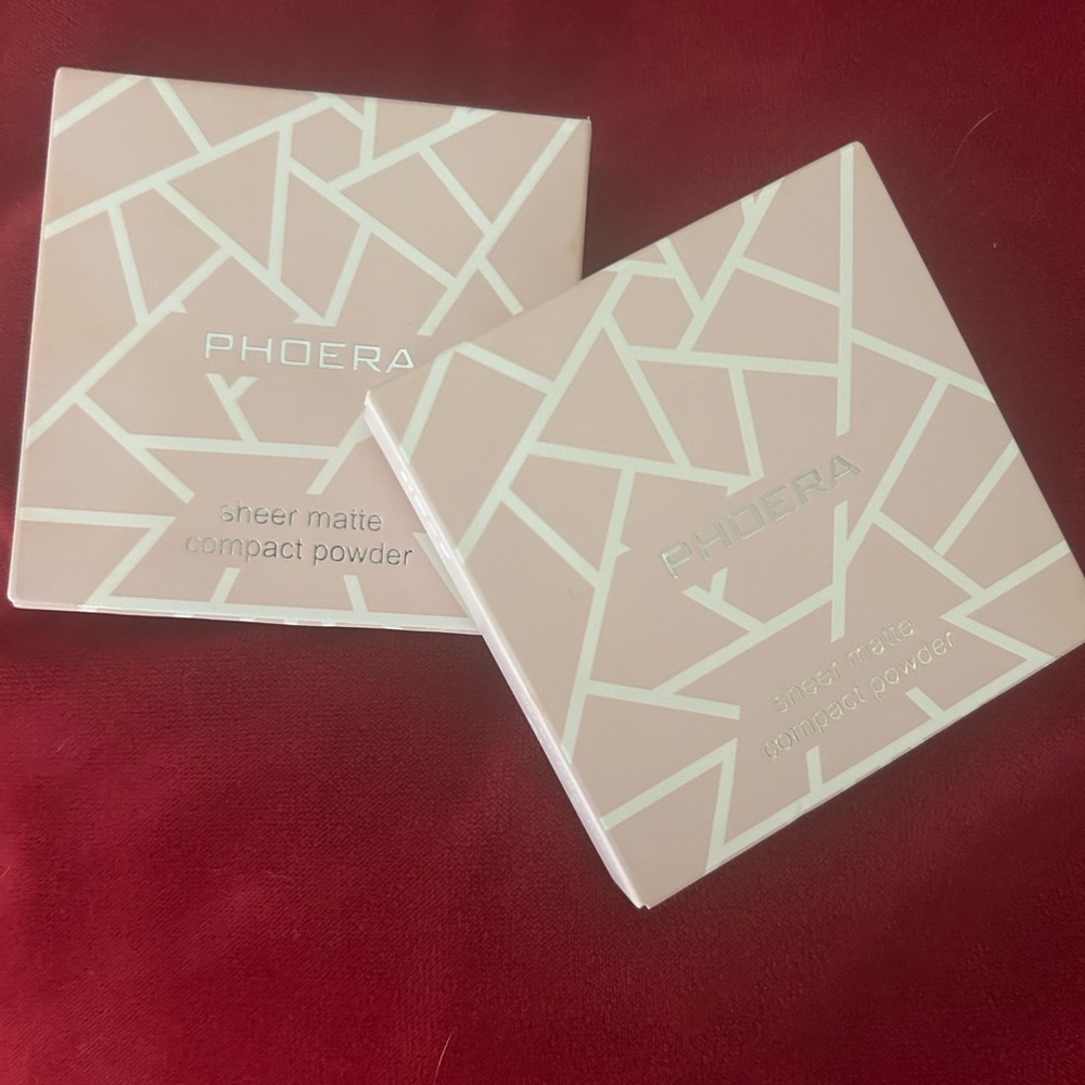 Phoera pressed powder in amazing shade Buff Beige new x2. No longer on Amazon!